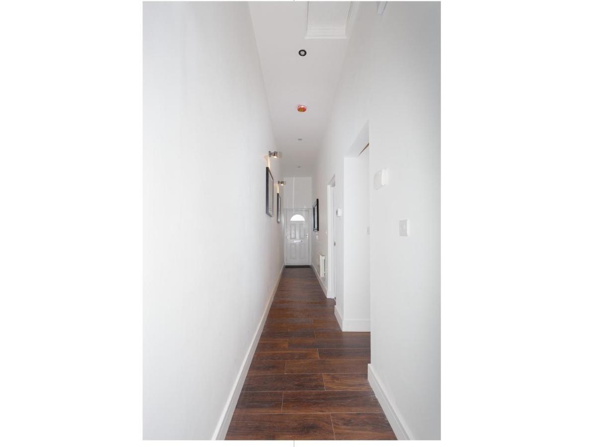 Live In Leeds Greenhill Bungalows Exterior photo