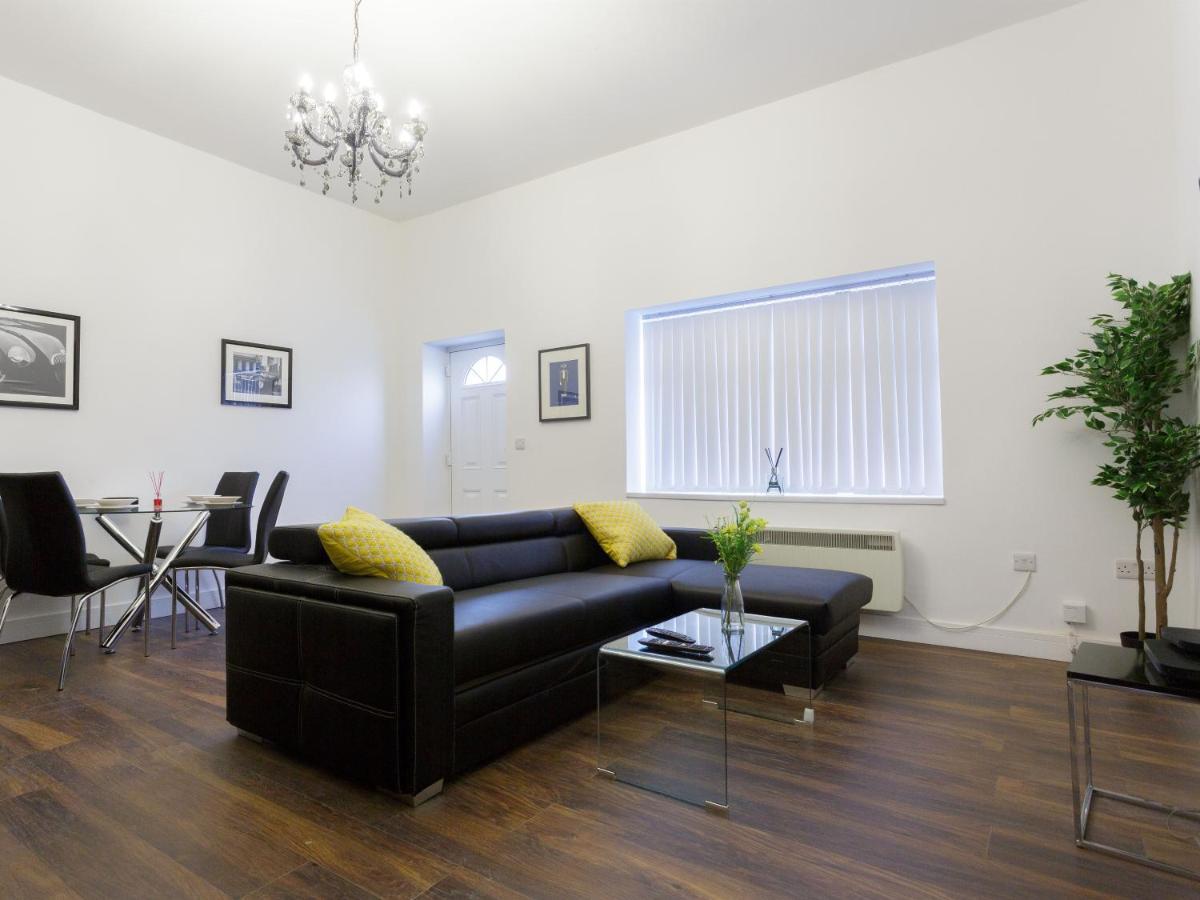 Live In Leeds Greenhill Bungalows Exterior photo